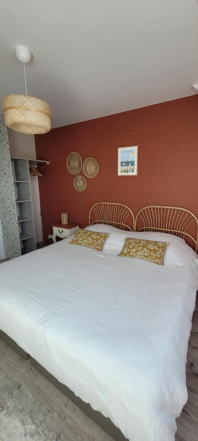 Bed and Breakfast Parenthese Le Vivier-sur-Mer Exterior foto